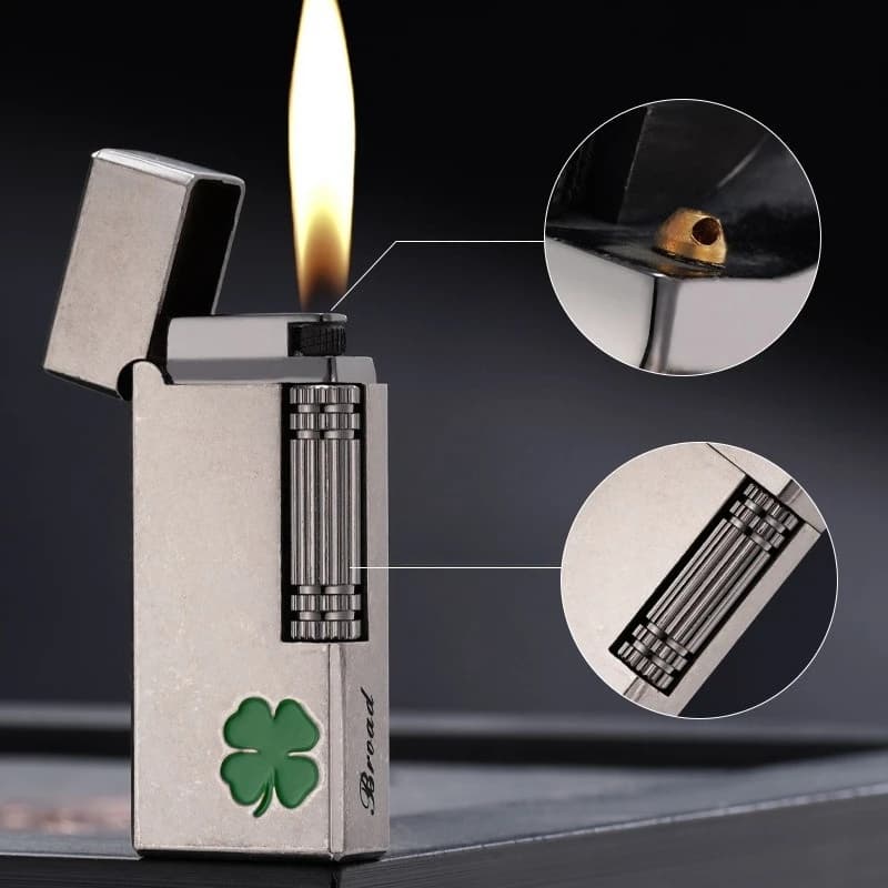 Accendino a Gas Butano Lucky Clover con Accensione Laterale, Portatile per Esterni, Accessorio di Alta Qualità, Regalo per il Fidanzato