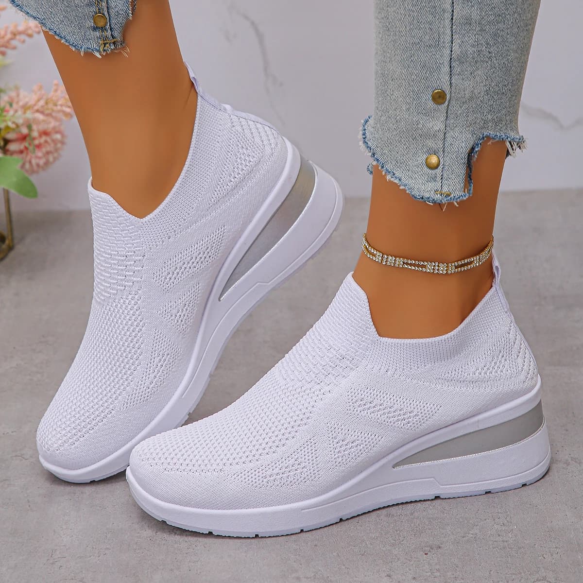 Scarpe da ginnastica da donna Scarpe da corsa estive per esterni Comode scarpe casual da donna in mesh Comode scarpe da ginnastica con zeppa con tacco basso da donna