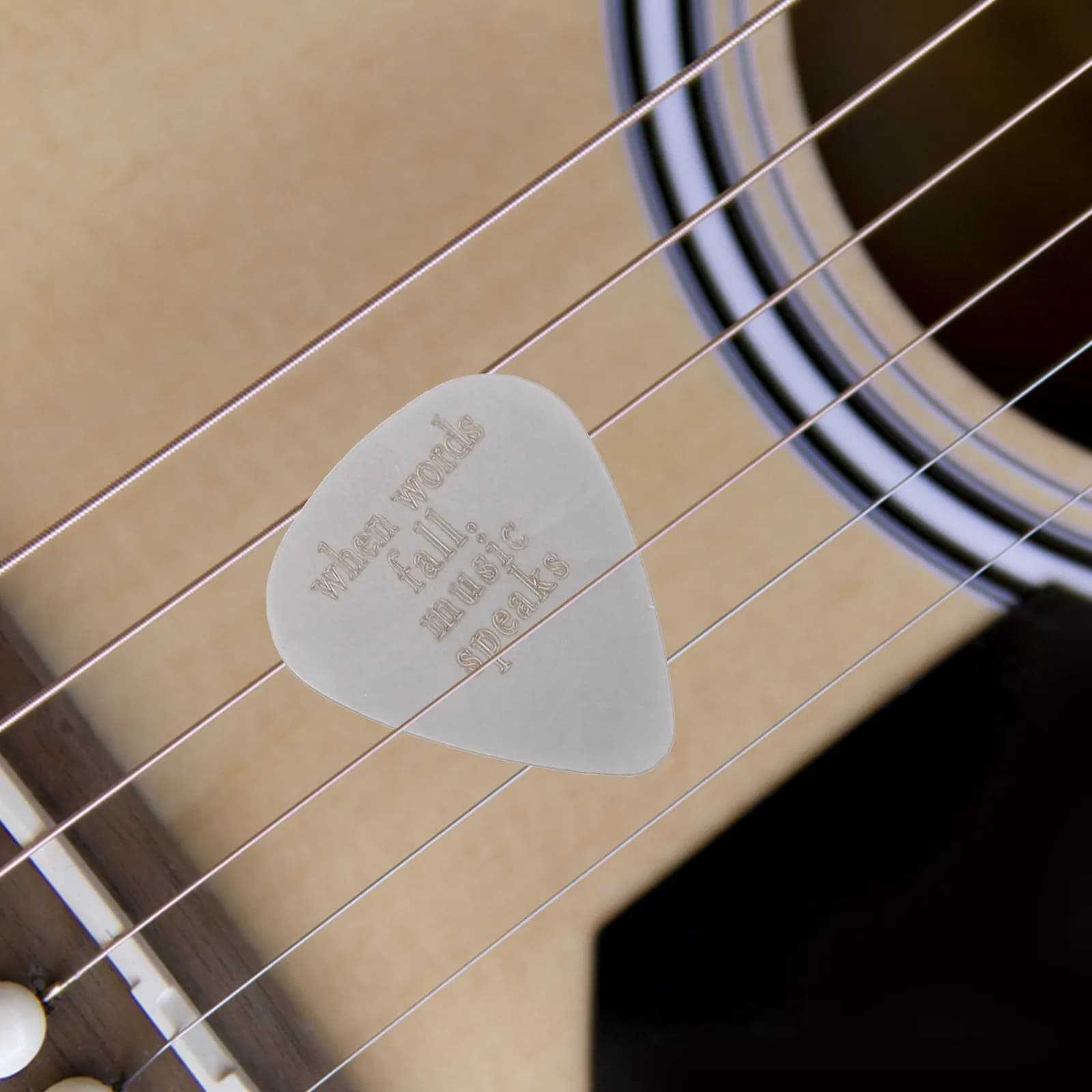 Set di 3 Plettri per Chitarra, Piccoli e Robusti, per Chitarra Elettrica e Acustica, Protezione Dita, Kit Accessori per Basso e Ukulele