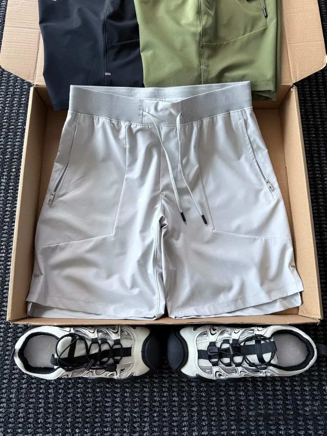Pantaloncini da Uomo in Seta Ghiaccio a Rapida Asciugatura, Leggeri e Traspiranti, per Sport Estivi, Ciclismo e Corsa, Gamba Dritta, Lunghezza Corta