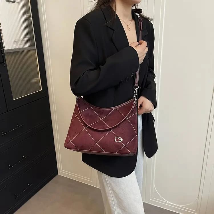 Borse fasciatoio di alta gamma, alla moda e semplici, per donna, borsa a tracolla chic di design, borsa da pendolare in pelle di grande capacità, elegante e vintage.