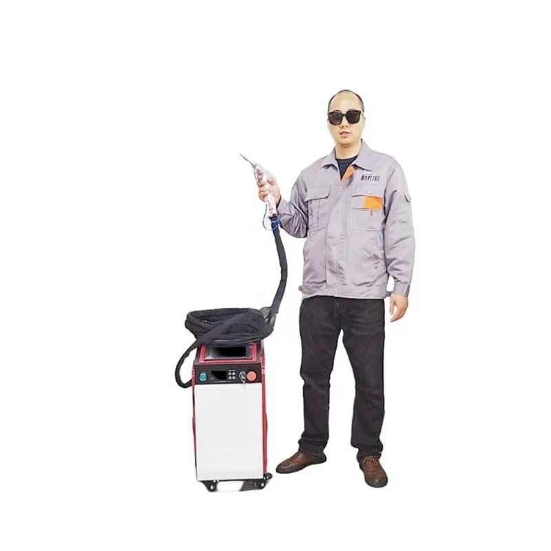 Saldatrice laser portatile 3 in 1 1500W Sorgente laser a fibra Sistema di raffreddamento ad acqua Raycus Max BTW Saldatura dei metalli Pulizia Taglio