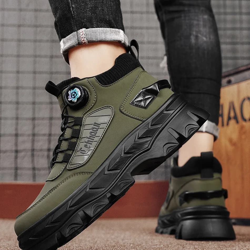 Stivali alti da uomo in pelle invernale New Vintage Comfort Casual Scarpe da trekking all'aperto Stivali da lavoro impermeabili antiscivolo con aumento di altezza