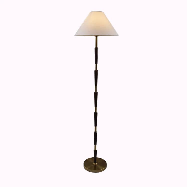 Lampada da scrivania transfrontaliera in legno massello, pavimento, camera da letto, comodino studio, stile medievale semplice e