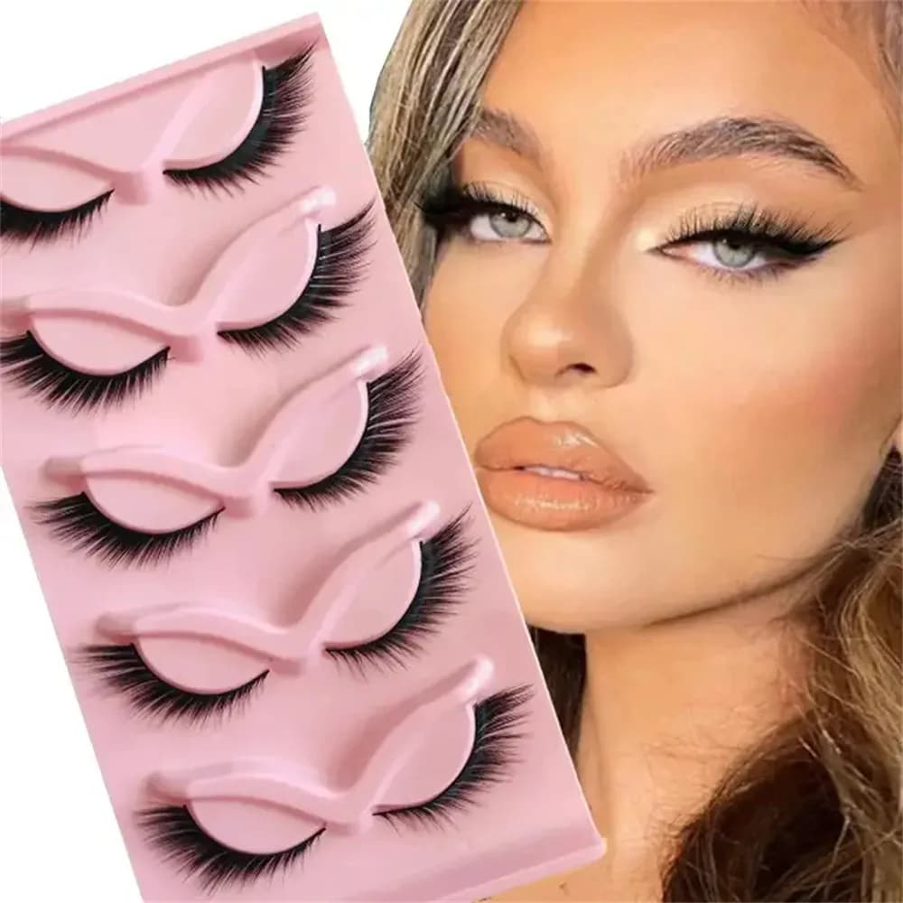 5 pairs of natural-looking cat's eyelashes eyelashes, 3D elongated fake eyelashes for a dramatic look, perfect for everyday use