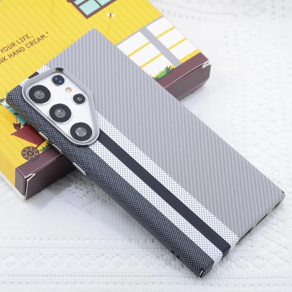 Cover Magnetica in Carbonio per Samsung S25 S23 Ultra S24 S con Ricarica Wireless, Magneti, Anello in Lega per Fotocamera, Protezione Armor