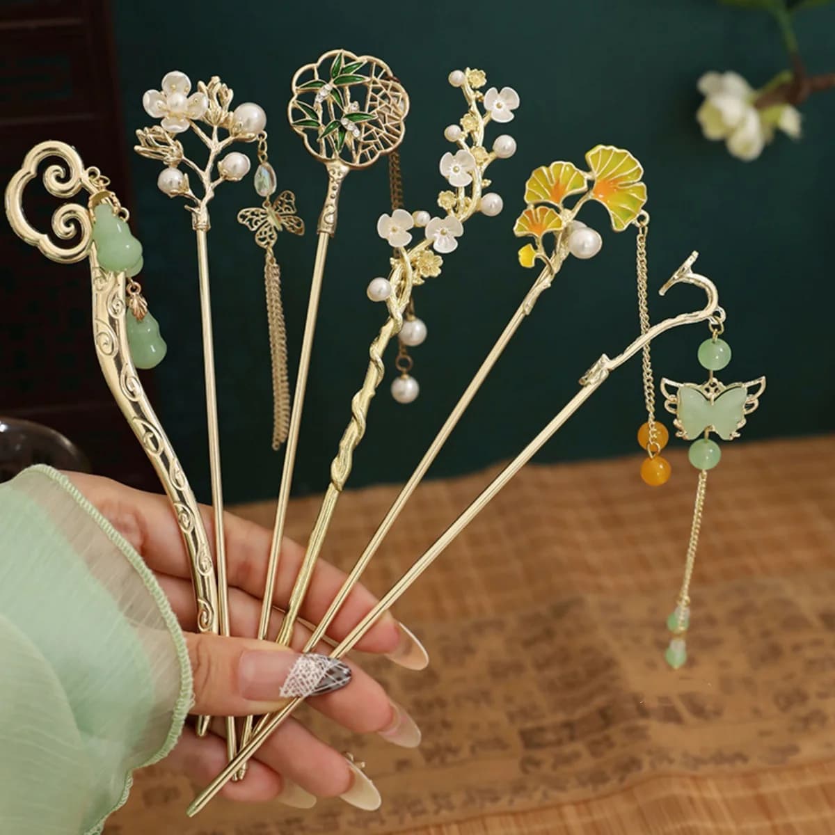 Squisito fiore nappa forcina imitazione giada perla farfalla floreale bastone per capelli per le donne elegante accessorio per capelli in stile cinese