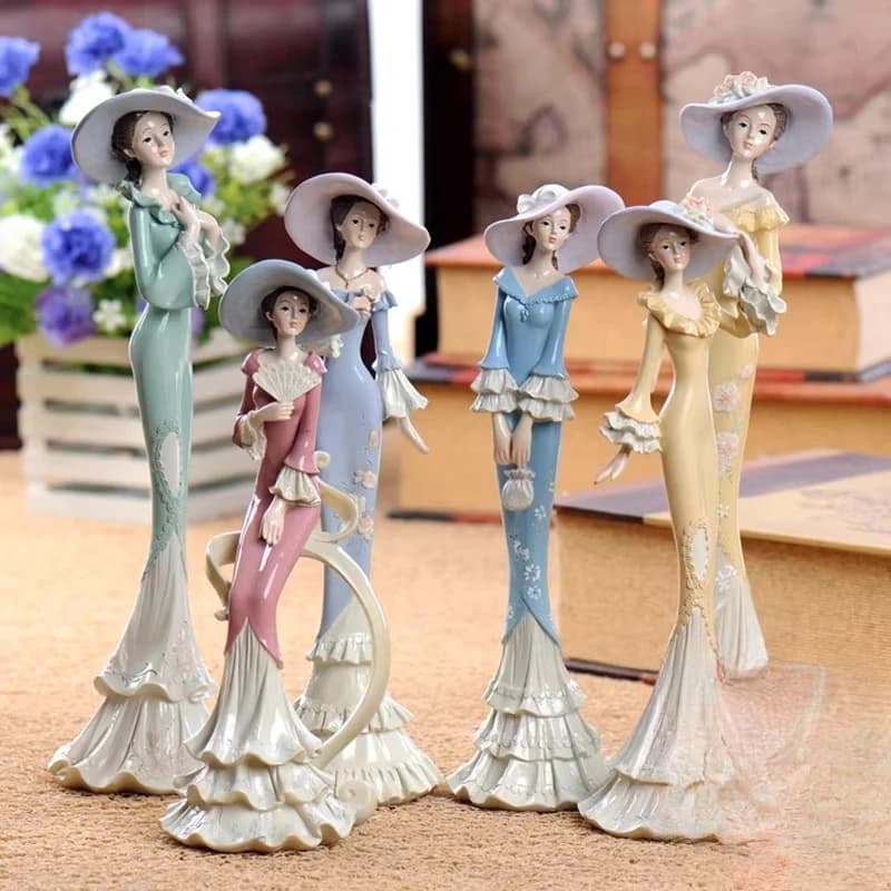 Bambola Decorativa in Resina Stile Europeo 26-33cm, Accessori Creativi per Arredamento Casa e Regalo
