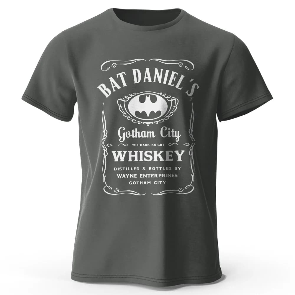 T-shirt in cotone 100% stampata Gotham City Whiskey, maglietta a maniche corte girocollo morbida e traspirante, stile unisex scuro e urbano