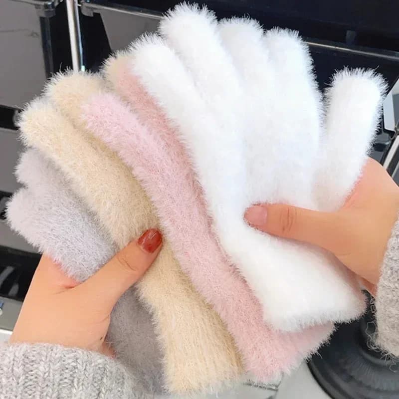 Women's Outdoor Cycling Winter Fashion Velvet Five Fin Gloves