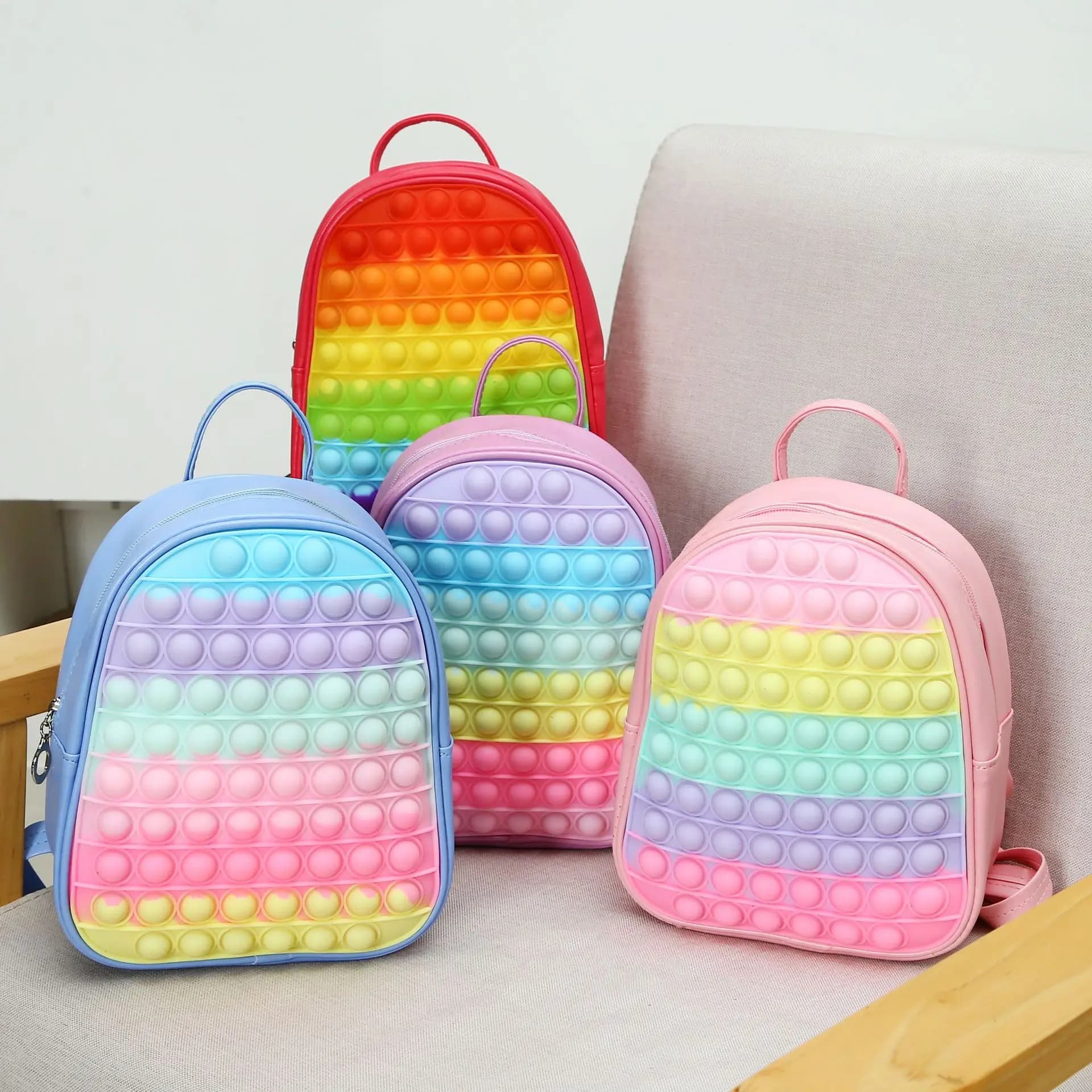 Zaino multicolore in silicone Spingi la sua bolla Fidget Toys Zaino per studenti per bambini Ragazze Pops Borse Regalo giocattolo antistress