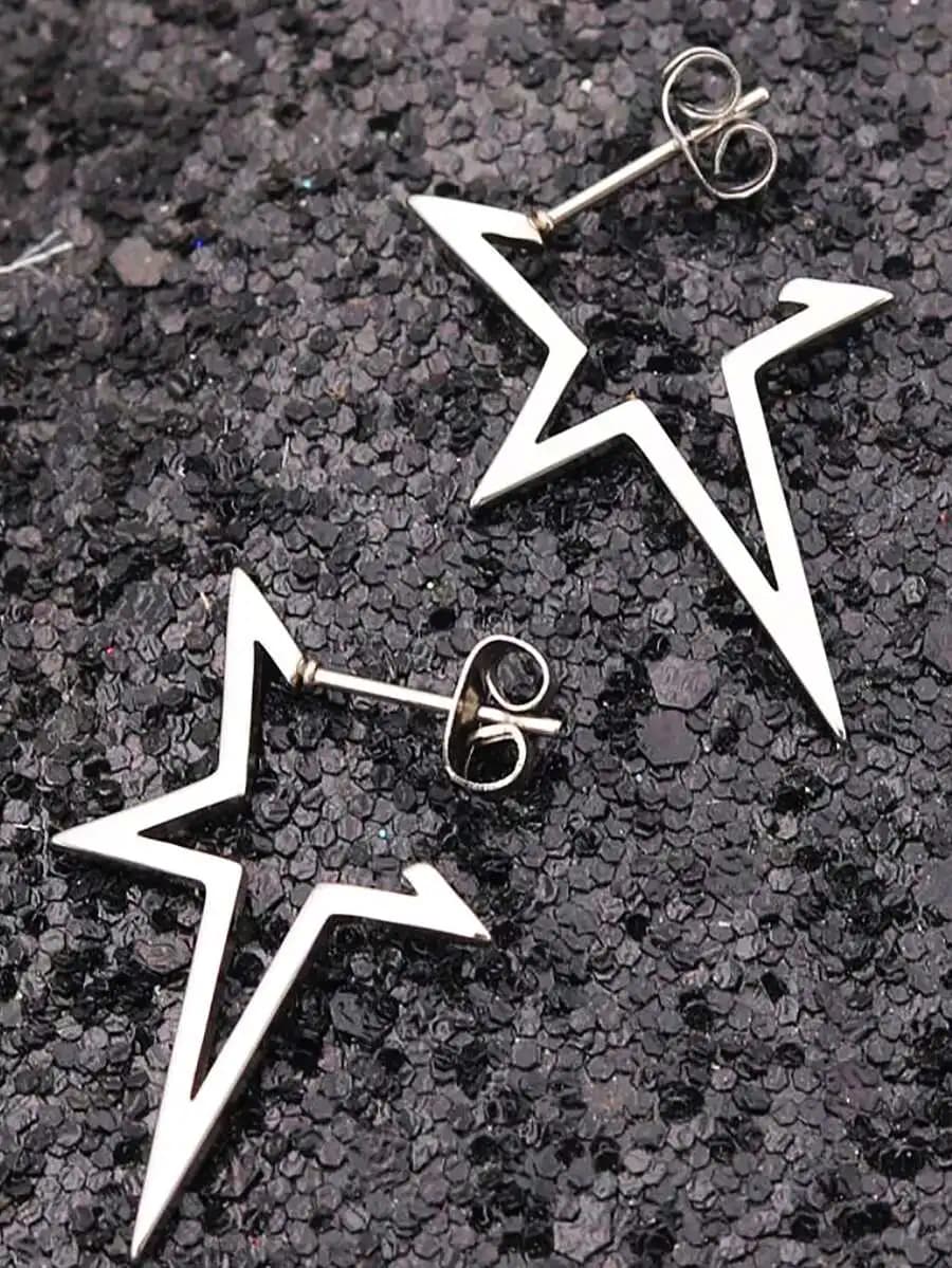 Star-shaped hoop earrings made of stainless steel, elegant and lightweight design for daily wear