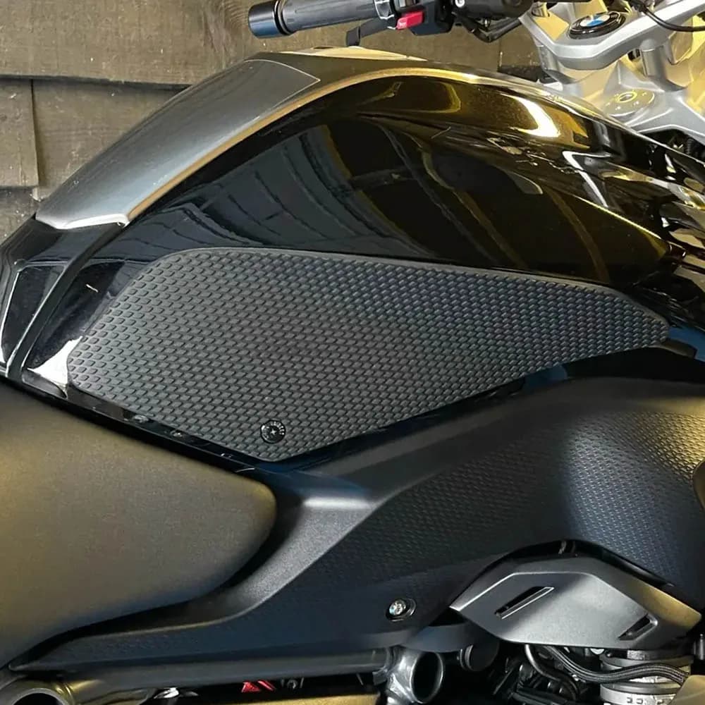 Moto Serbatoio Trazione Pad Anti Slip Adesivo Gas Ginocchio Grip Protector Per BMW R1200RS R1250RS dal 2015 al 2024