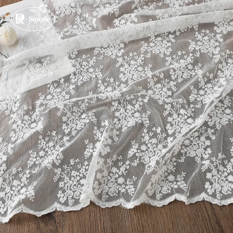 Tessuto in Pizzo con Ricamo a Grappoli di Fiori, per Abbigliamento, Tende, Vestiti, Abiti per Bambole, Tessuto Morbido Estivo, per Cucito Fai-da-Te