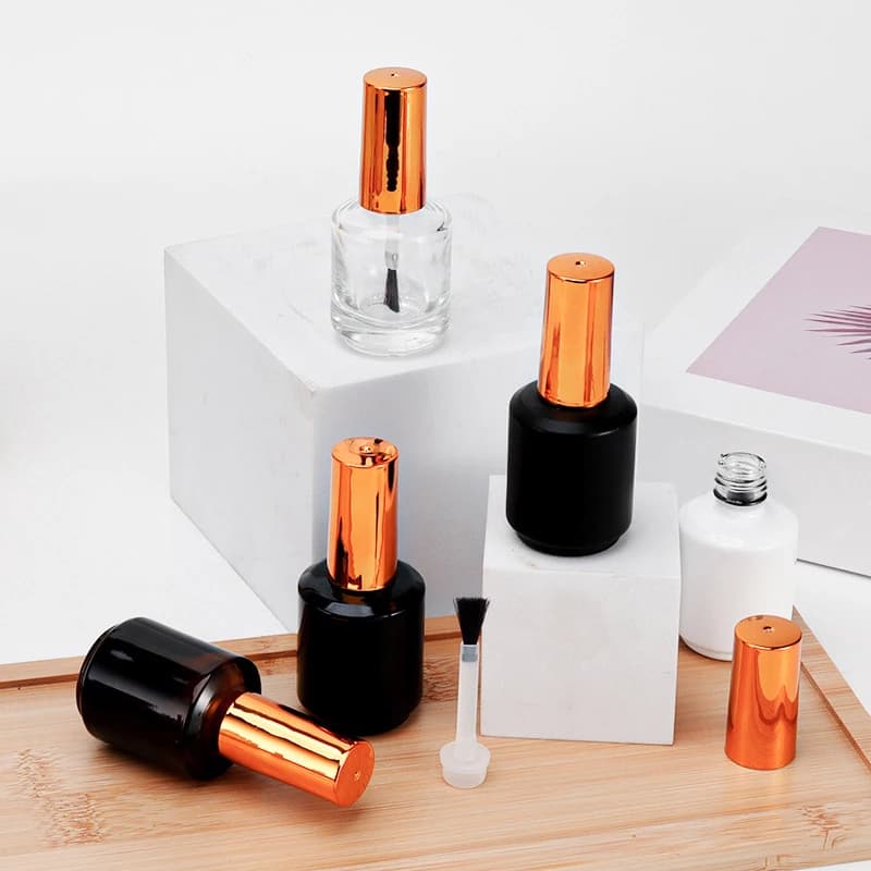Bottiglia vuota per smalto da 15 ml con pennello Bottiglia di ricarica con coperchio dorato Bottiglia di colla Piccolo campione Contenitori per smalto gel per unghie in vetro