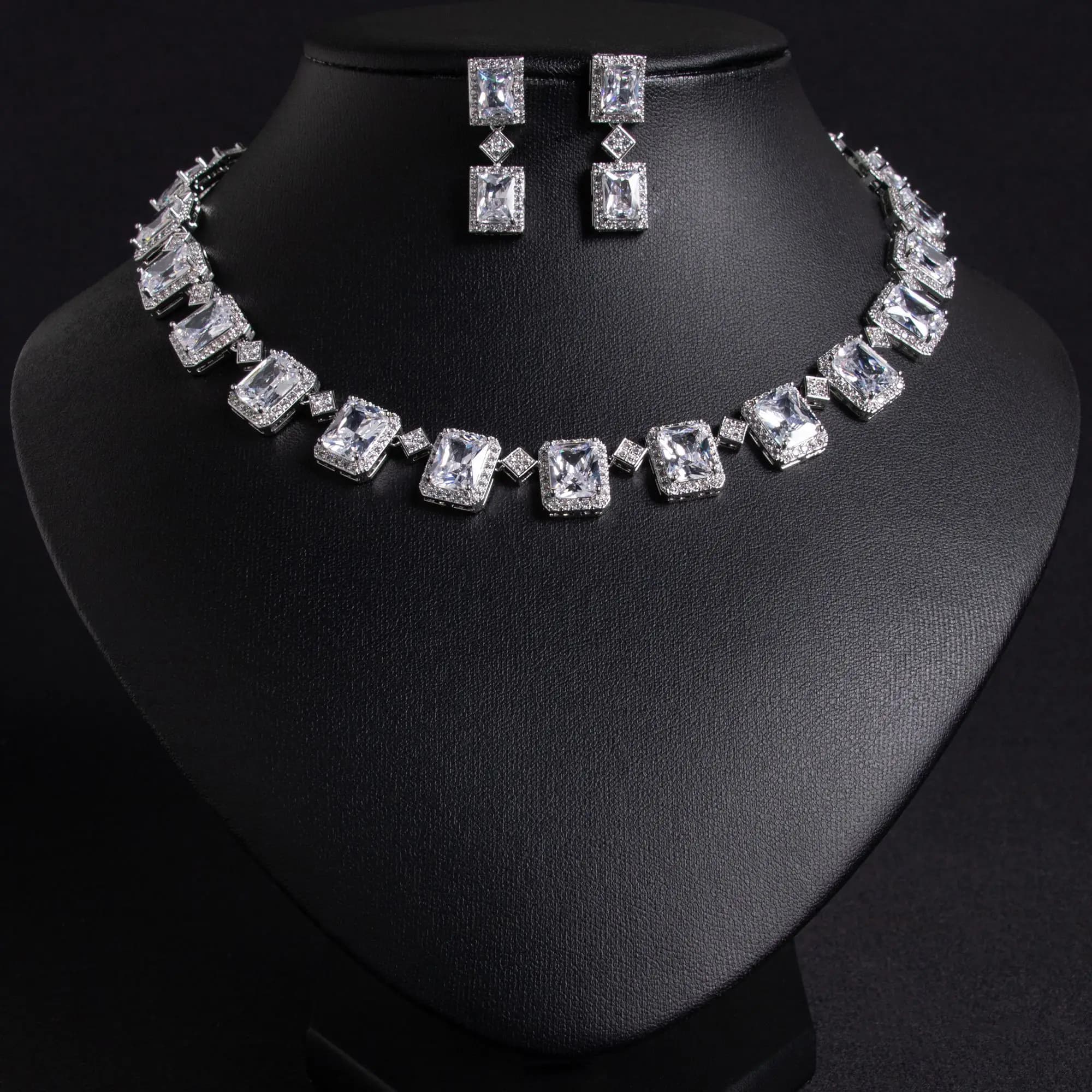 Set di gioielli da donna con zirconi quadrati nobili di lusso, set di collane e orecchini, per feste, cene, balli, regali, abiti, accessori per le vacanze M-335