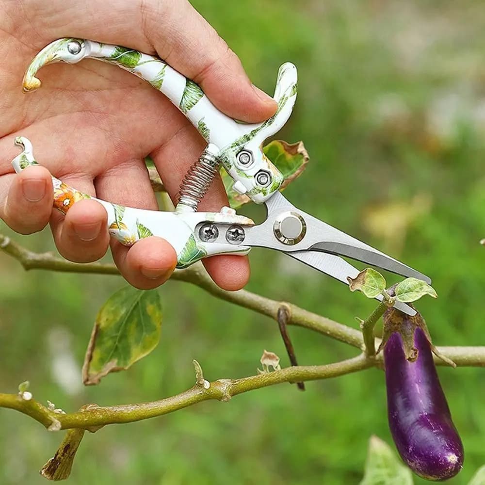 SK5 Steel Power Scissors with Anti-slip Grip, Professional Garden Scissors with Floral Motive, Gardening Tool for Fruit Trees