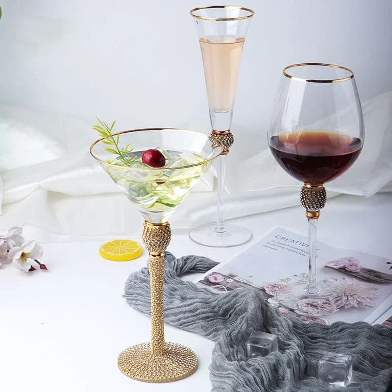1Pc Creative Phnom Penh Champagne Glasses Inlaid Diamond Wine Glass Weddeing Party Crystal Goblet Cocktail Glass Drinkware Gifts