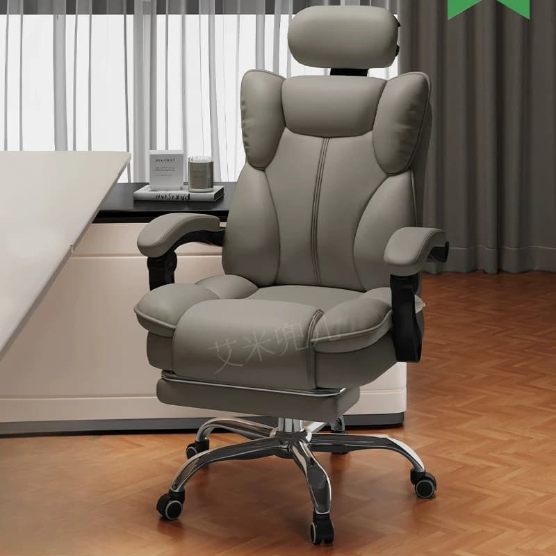 Poltrona da Ufficio Girevole in Pelle, Sedia Ergonomica con Schienale Alto e Braccioli, Comoda Sedia da Gaming con Ruote