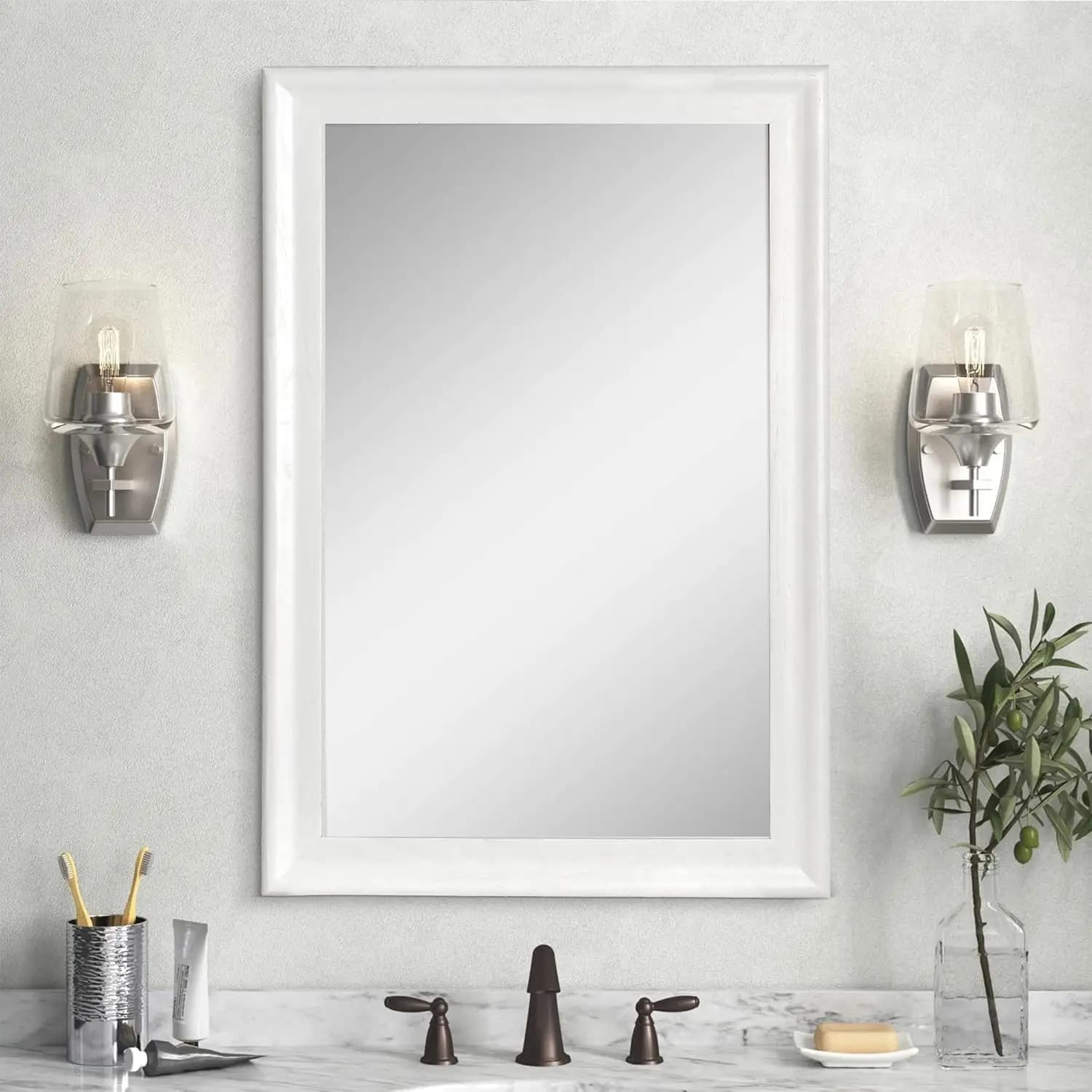 Specchio da Parete con Cornice in Legno Bianco, Rettangolare Rustico 24x36 Pollici per Bagno, Soggiorno, Camera da Letto, Ingresso