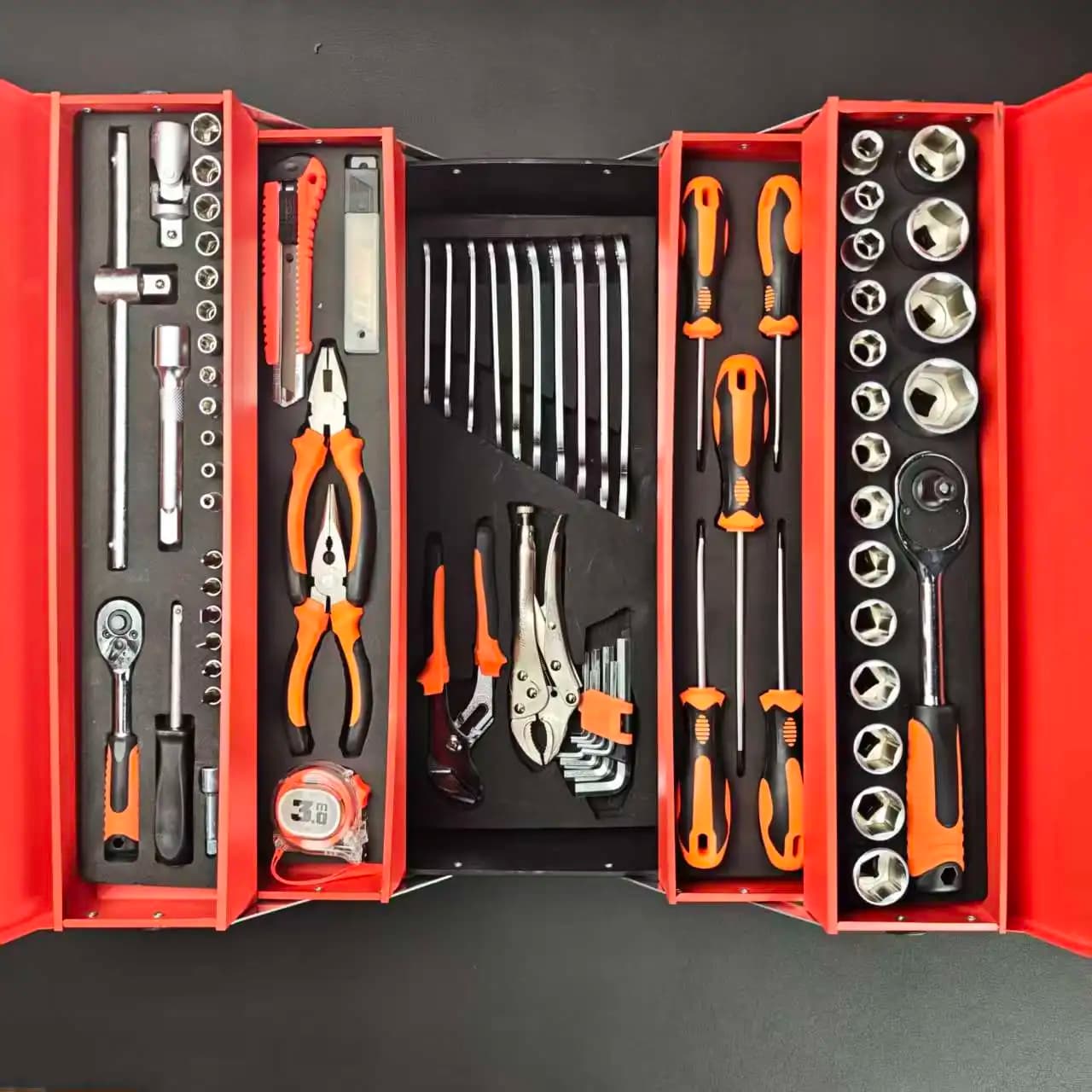 Set of Auto Repair Tools and Machines 85 Piece Carbon Steel OEM, Combination of Three-Strong Chestnut Keys with Rigid Valigetta