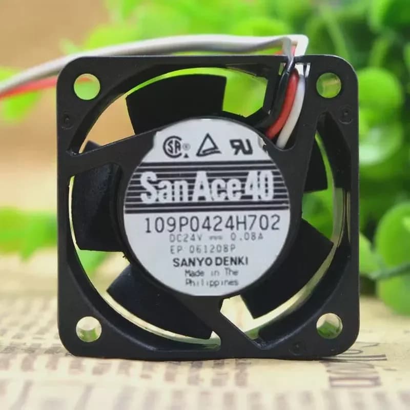 New 4015 109P0424H702/701 24V 0.08A 40x40x15mm Fan for FANUC Machine Tool