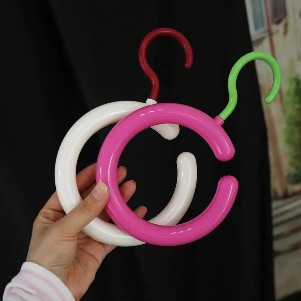 Round circular hanger for scarves, ties, hats and clothing, display and organizer for wardrobe