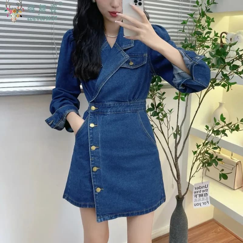 Elegant Women's Denim Dress with Collar, Versatile for Work, Spring 2026, New Model with Metallic Buttons, Line A skirt, Urban Fashion Bestseller