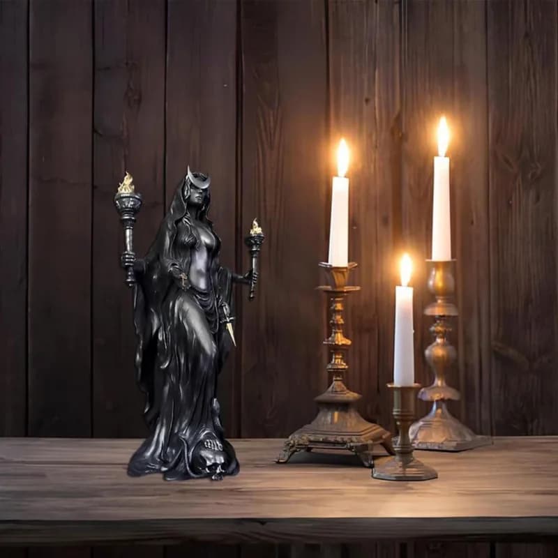 Hecate Nikripolos Scultura Night Witch Underworld Light Messenger con colpi Soggiorno Desktop Ornamenti artigianali in resina