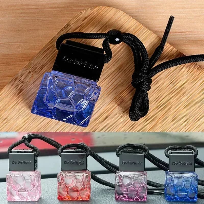 Diffusore di Oli Essenziali per Auto, Deodorante per Ambienti, Bottiglia di Profumo Ornamentale, Accessorio Decorativo da Appendere
