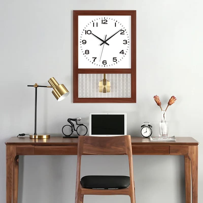Retro Solid Wood Clock Living Room Decoration Clocks Square Art Table Clocks Silent Mechanism Pendulum Clock Interior Ornaments