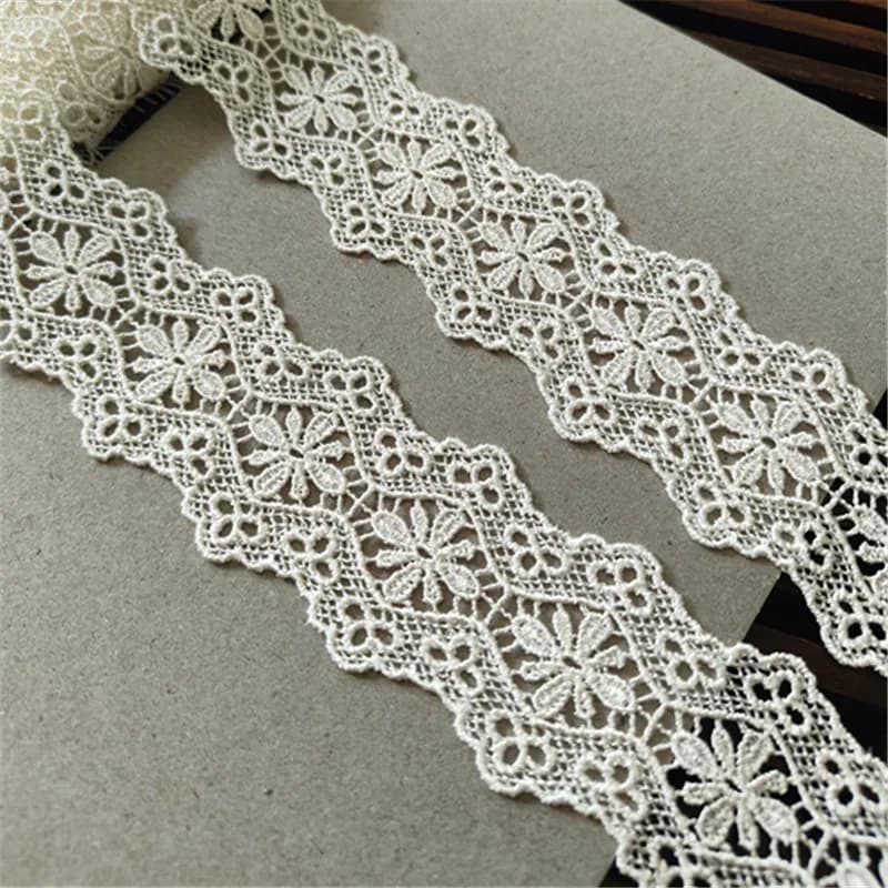 15Yards 4cm Wide Shiny White Flower Venise Diy Venice Lace Clothing Accessories Of Various Garment,Bra.Underwear