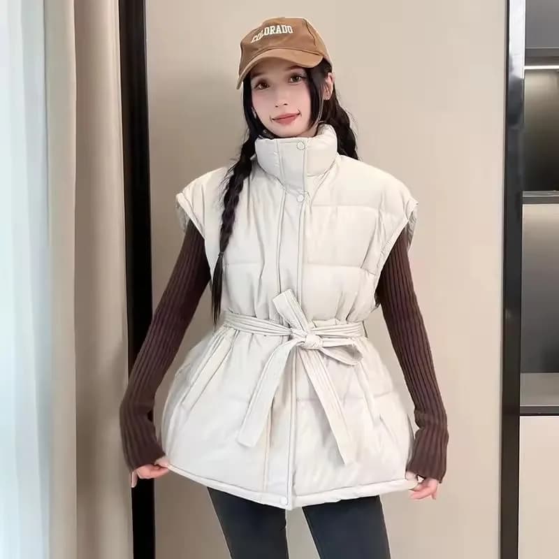 2025 Autunno Inverno Gilet in cotone da donna Giacca Casual Gilet da donna Temperamento Coreano Soild Caldo Capispalla senza maniche con cintura