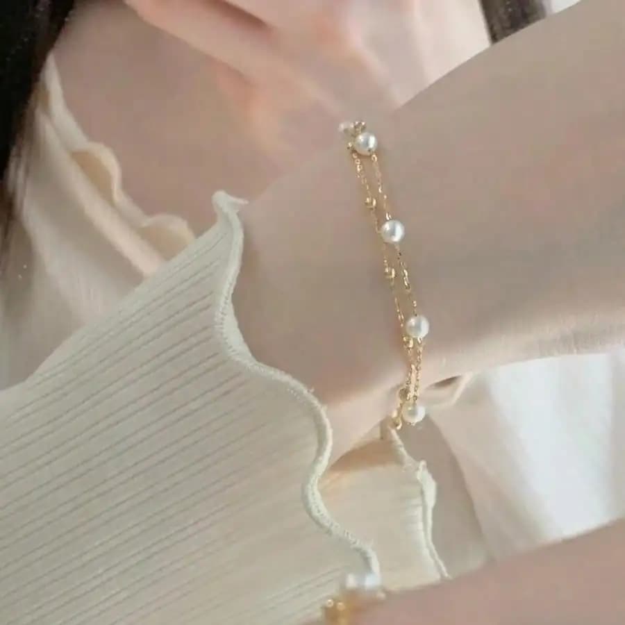 Braccialetto con Charm di Perle per Donne, Gioiello Leggero Boho per Matrimoni, Elegante Accessorio da Sposa, Regalo per il Compleanno