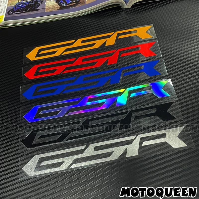 2X Corpo Del Motociclo Borsette Ruote Carenatura Casco Rilievo del Carro Armato Logo Accessori Decalcomanie Riflettenti Adesivi Per GSR 250 400 600 750 1000