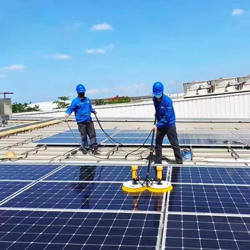 Lavatrice per Pulizia Efficiente, Macchina Automatica per la Pulizia di Pannelli Solari, Robot per il Lavaggio di Tetti Pressurizzato