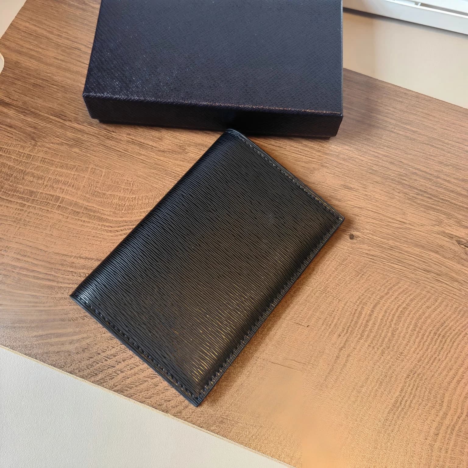 Porta passaporto in pelle premium e porta carte di credito per uomo, organizer da viaggio in vera pelle di vacchetta