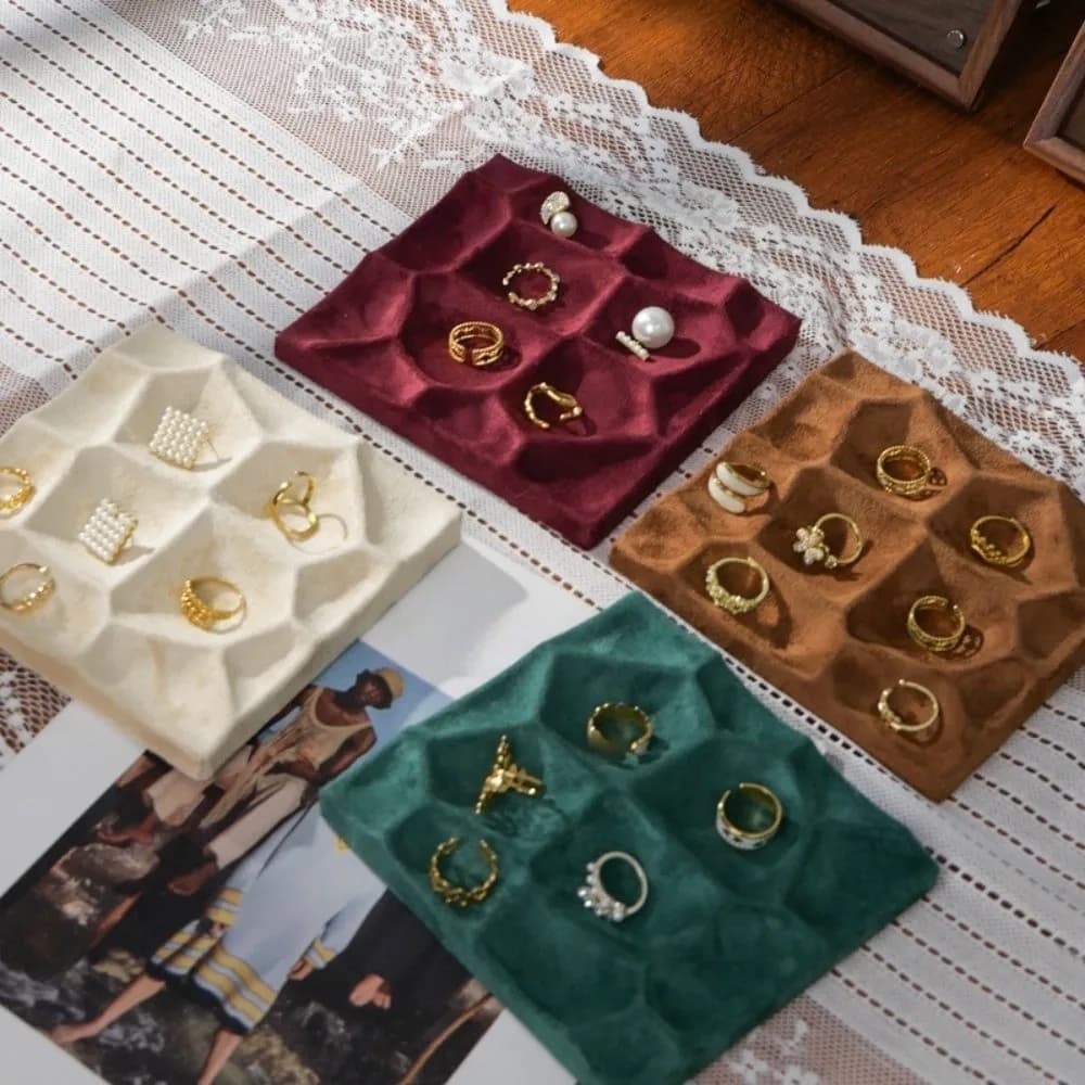 Vassoio Portaoggetti in Tessuto per Gioielli, Espositore per Anelli e Orecchini in Stile INS di Lusso, Elegante Accessorio Decorativo per Negozi di Gioielli