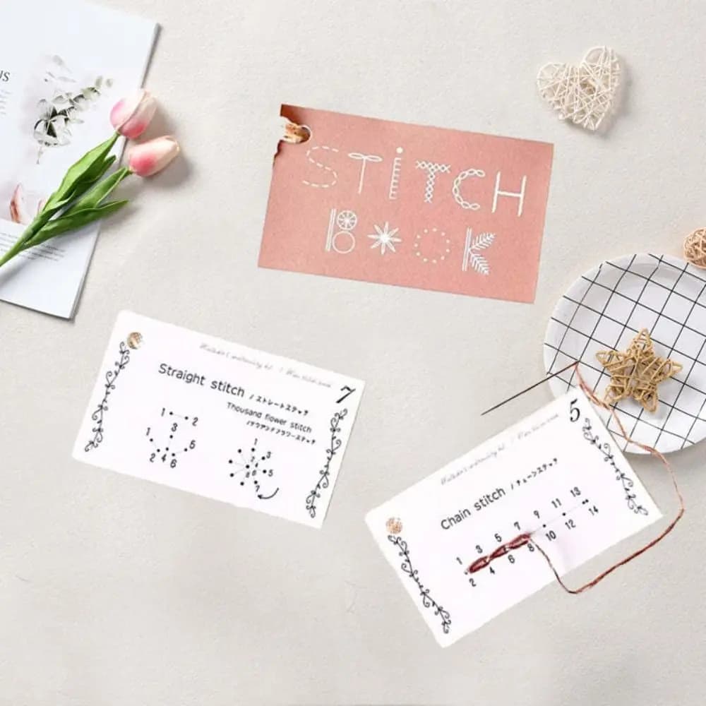 Mini libro da cucito creativo artigianale fai-da-te Prodotti fatti a mano Ricamo Libro da cucito Kit artigianale Accessori per cucire Kit da cucito da viaggio per carte