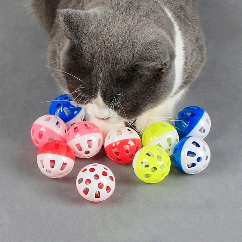 Cute cat toy ball Sound bell giocattolo interattivo per gatti palla giocattolo vuota in plastica multicolore forniture per animali domestici