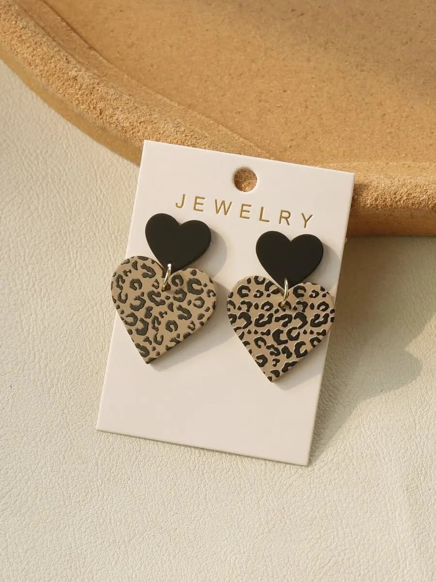 Orecchini pendenti a forma di cuore con stampa leopardata, idea regalo per San Valentino e Festa della Mamma