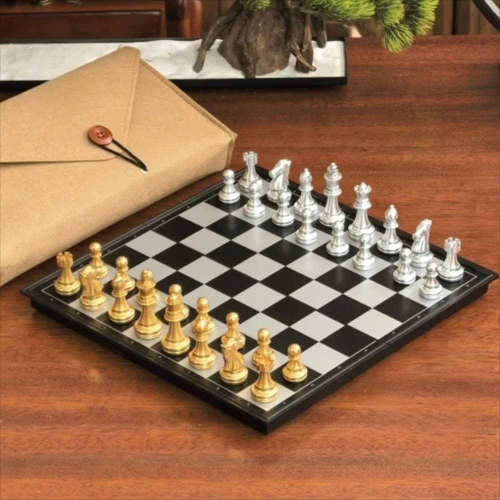 Portable 25/32cm Chessboard Magnetic Chess Set Magnet Plastic International Chess Folding Portable English Chess Educational