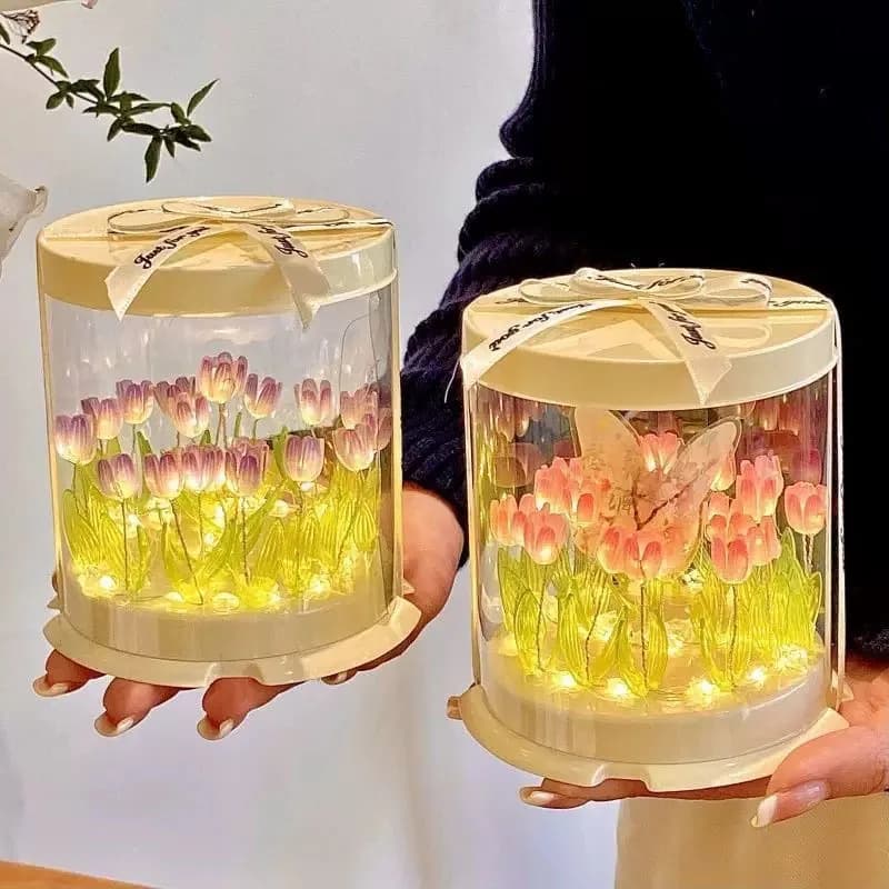 Lampada Fai-da-Te a Forma di Tulipano, Scatola Decorativa con Fiori Simulati, Lampada da Comodino per Camera da Letto, Luce Notturna Artigianale, Regalo di Compleanno