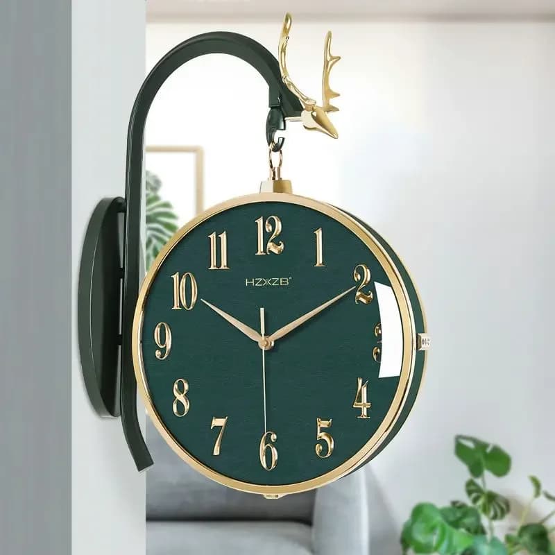 Light luxury double-sided wall clock new home living room fashionable modern high-end Nordic deer head wall hanging