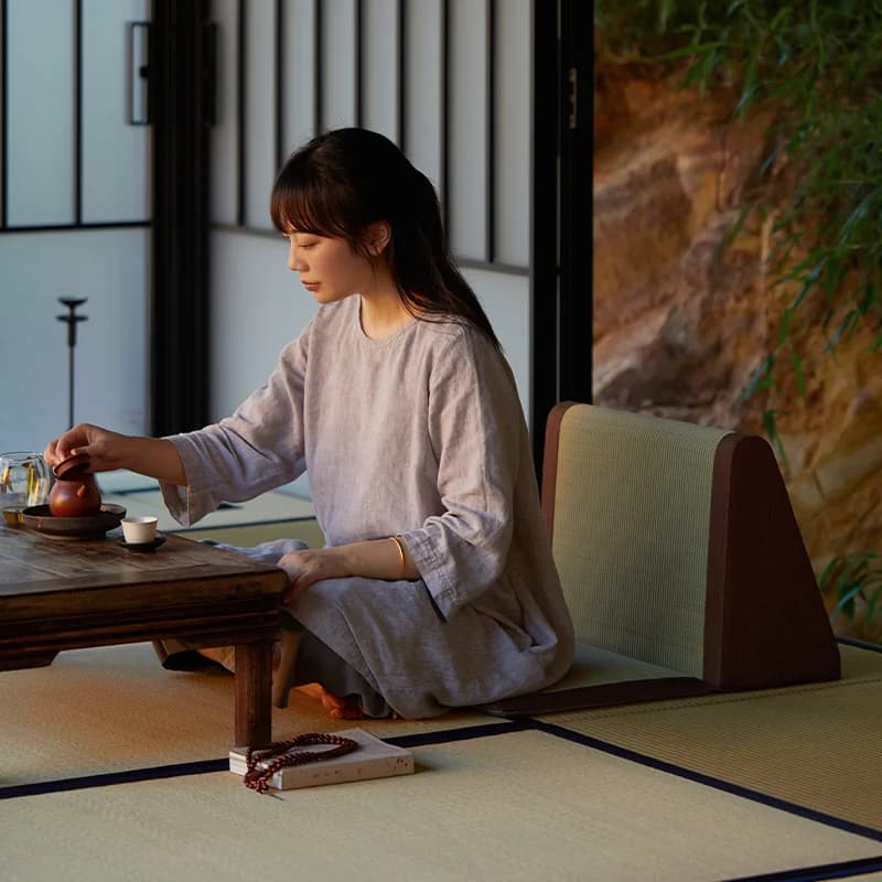 Japanese Floor Chair Foldable Tatami Seat Cushion with Backrest Ergonomic Floor Sofa for Bay Window Portable Meditation Seat