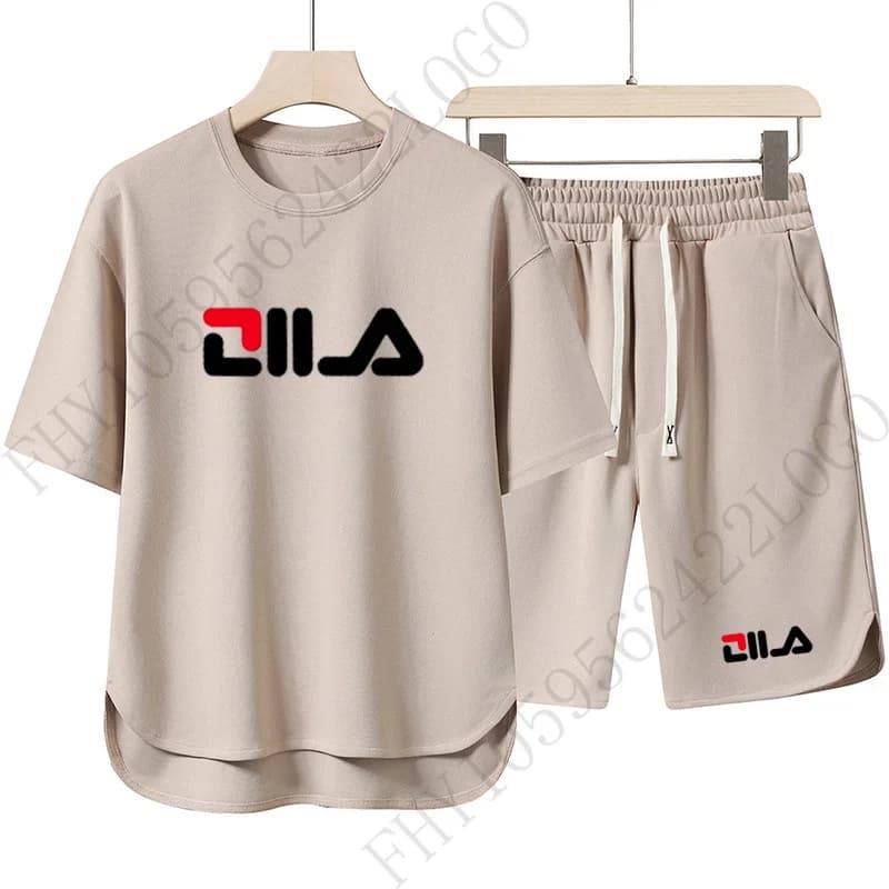 Casual sportswear - New men's short-sleeved T-shirt and shorts set. Reflecting a casual style, it is loose and comfortable.