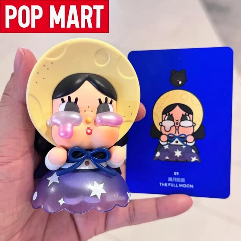 POP MART Crybaby Series Crying To The Moon Doll Blind Box Toy Cute Anime Figure Decorazione Scatola misteriosa Modello Bambole Regalo di compleanno