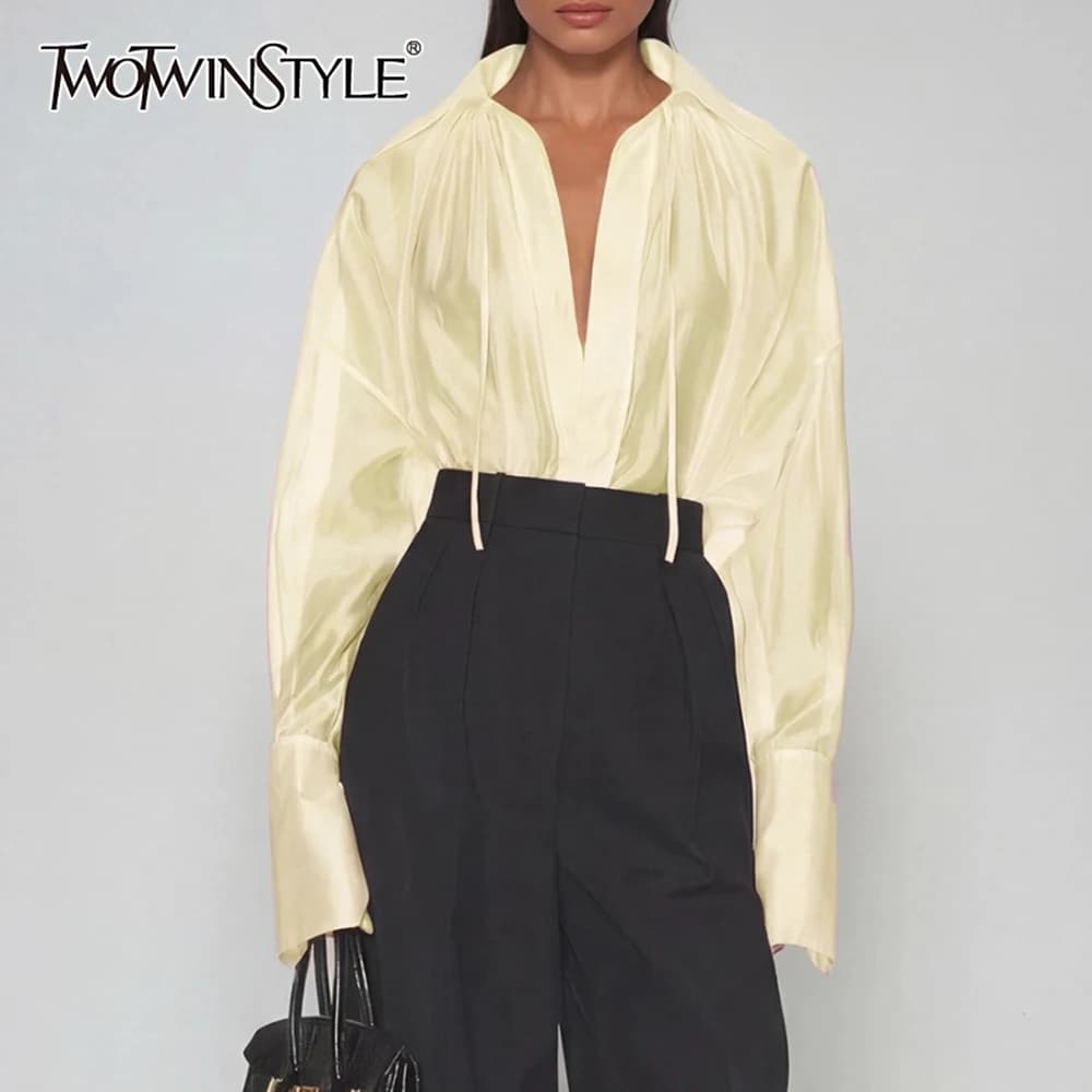 TWOTWINSTYLE Casual Larga Shirt with Patchwork and Laces, Long Sleeves with Rewind, Elegant Women's Blouse New Collection