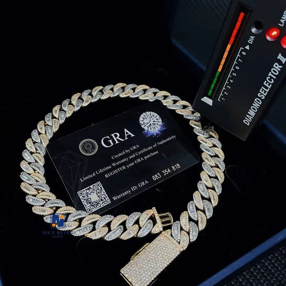 Luxury Customized 15mm Ice Out Diamond Cuban Link Bracelet Vvs Moissanite 925 Sterling Silver Cuban Link Chain Hiphop Necklace.