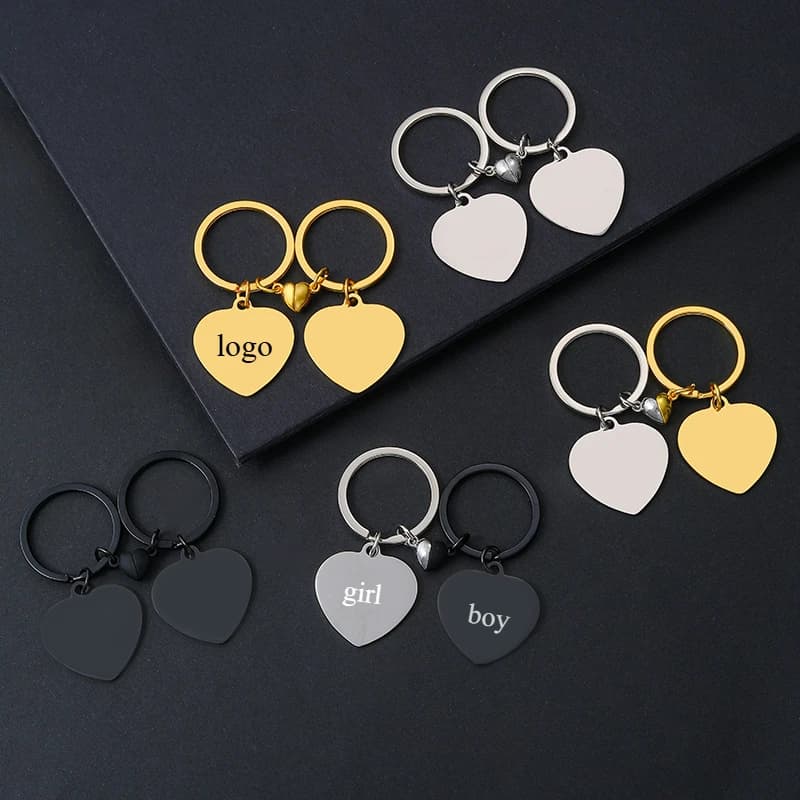 Portachiavi con logo personalizzato a forma di cuore con magnete per coppia in acciaio inossidabile Portachiavi per auto con incisione laser vuota Portachiavi con testo personalizzato